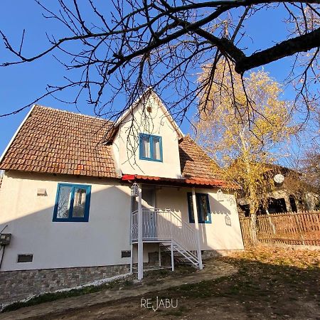 Cabana Rejabu Taut Esterno foto
