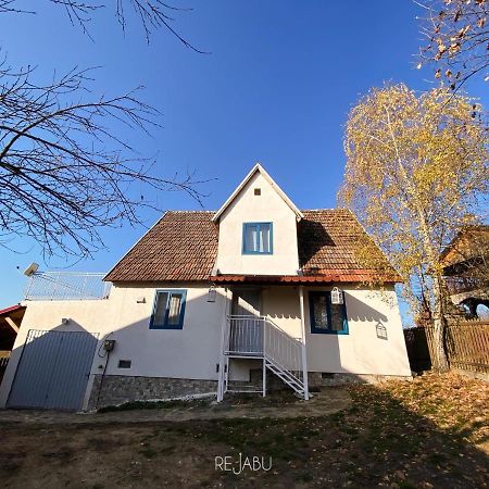 Cabana Rejabu Taut Esterno foto