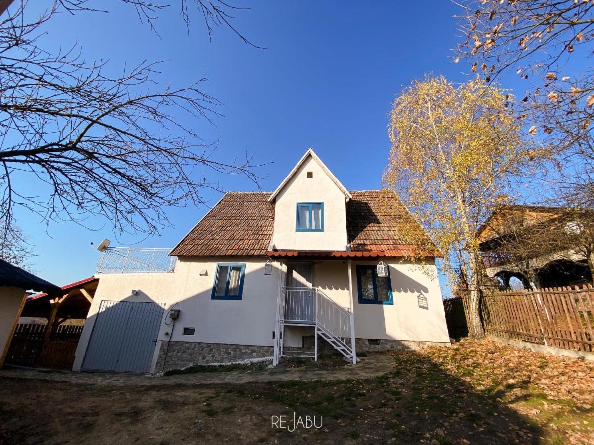Cabana Rejabu Taut Esterno foto